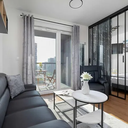 Apartment Stylowy Z Wanna Blisko Spodka By Renters Katowice
